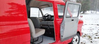 Ford Transit 2,4D MK1 OBYTNÝ automobil STK 11/2026 - 14