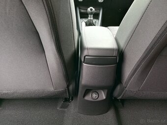 Kia Stonic 1.2 DPI ISG SPIN - 2025 - 14