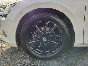 ŠKODA Superb III sedan 1.4 TSI 110kW STYLE+ - ČR - 1.majitel - 14