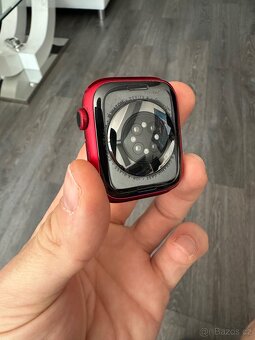 Prodám Apple Watch 8 RED edition 45mm - 14