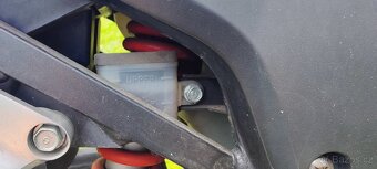 Honda CBR 125R - 14