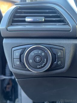 Ford Mondeo 1.5 Ti-VCT 118 kW - 14