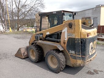 CAT 242 - 14