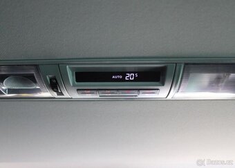 Volkswagen Caravelle 2.0TDI L DSG / 9.míst nafta automat - 14