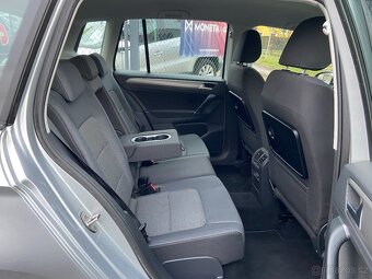 VW Golf Sportsvan 1.6 TDi 81kW Serviska, Navigace - 14