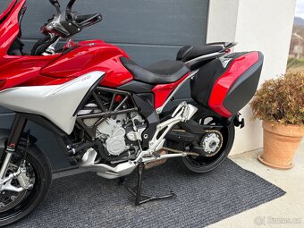 MV Agusta Turismo Veloce 800 - 14