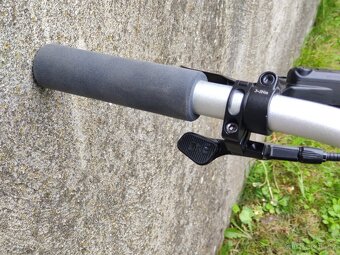 Woom 6 OFF Black 26" dětské kolo s teleskopickou sedlovkou - 14
