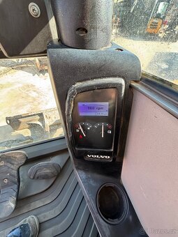 Volvo ECR 58D bager - 14