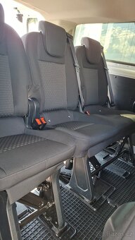 Ford Transit Custom 2.0 TDCi, 8 míst k sezení, L2H1 - 14
