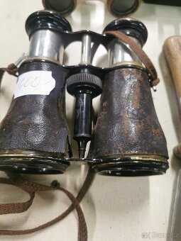 Plynová pistole, nože, divadelní kukátka. - 14