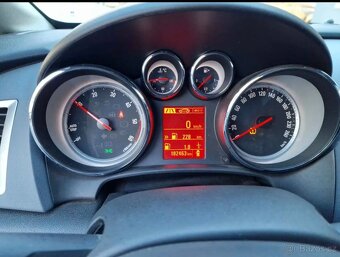 Opel Astra 1. CDTI 2015 - 14