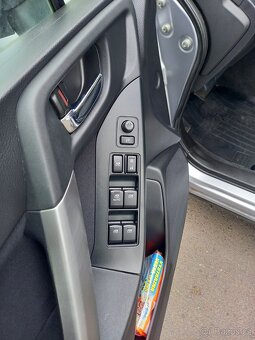 Subaru Forester 2.0D 108 kW, 4x4 první majitel koupeno v ČR - 14