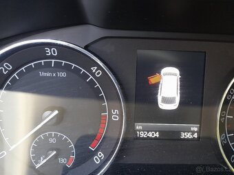 ŠKODA SUPERB III KOMBI 2,0 TDI,7-DSG,NAVI,2018 - 14