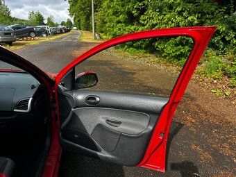 Peugeot 206+ 1,1i 44kW, r.v. 2009 - 14