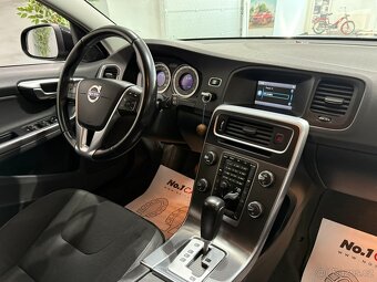 Volvo V60 2,4 D5 205HP 4X4 AUTOMAT - 14