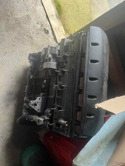 Prodám VW MULTIVAN T5 2.5TDI ( originál bez DPF) - 14