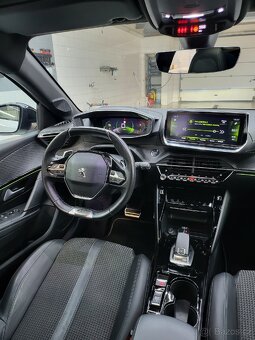 Peugeot 208 1.2 GT LINE 96kw | DPH - 14