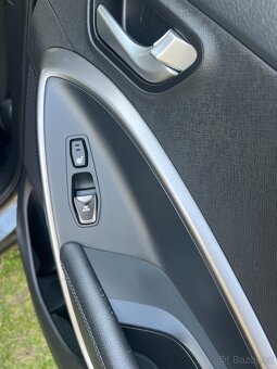 Hyundai Santa Fe 2.2 CRDi 145kW - 14