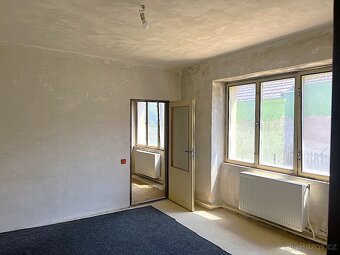 Prodej domu 258 m² s pozemkem 337 m², Smečno - 14
