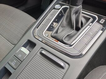 VW Passat B8 Variant 2.0TDI 147kW DSG Matrix Kamera ACC ERGO - 14