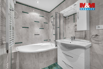 Prodej bytu 3+1 v Červeném Kostelci, ul. 17. listopadu - 14