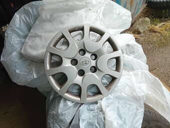 Hyundai i30 kombi 1.4 benzín - 14