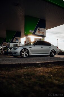 BMW M5 e60 V10 SilverStone II - 14
