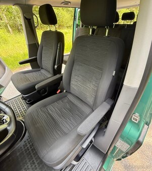 Volkswagen Caravelle 2.0 TDI 150 HP 9 míst Automat - 14