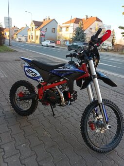 Pitbike Thunder 140cc 19x16 E-start červená - 14