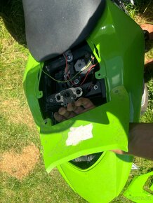 Rozprodam Kawasaki Zx10R Ninja 04-05 na nahradni dily - 14