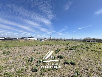 Prodej, 14 stavebních parcel o výměře min 930m2 - max 1021m2 - 14