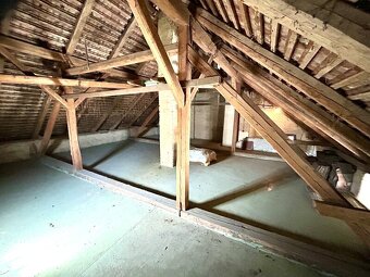 Rodinný dům, zahrada, garáž v atraktivní lokalitě obce Starý - 14