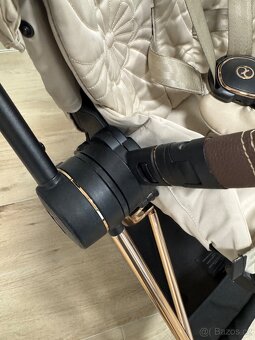 Cybex Mios Beige Flowers Platinum - 14
