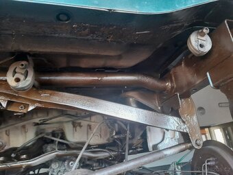 Suzuki Jimny 4x4 - rok2008,najeto101578KM,1.3benzín,62kw - 14