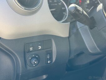 Peugeot Partner Tepee 1.6i 2011 bez koroze/2x kola - 14