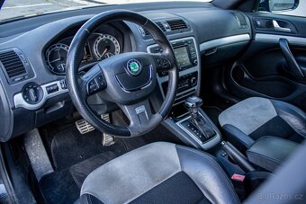 Škoda Octavia Combi 2.0 TDI CR RS DSG - 14