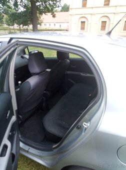 Toyota Yaris 1.3 VVTi 64kw rok 2008 Team edition - 14