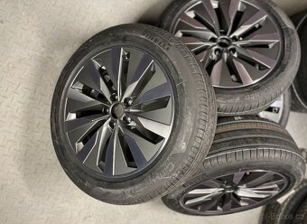 top sada 18" orig. alu kol Audi A6 4K, letní Pirelli - 14