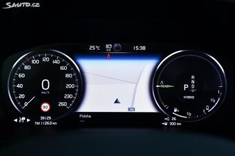 Volvo XC40 T5 RECHARGE REZERVACE - 14