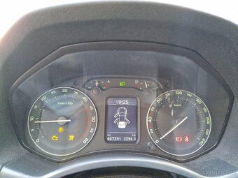 Škoda Octavia 1.9 TDi 77kw,BKC,tažné,22000Kč - 14