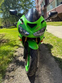Kawasaki Ninja ZX6RR - 14