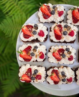 Narozeninové dorty, svatební dort, svatební koláčky, sweetb - 14