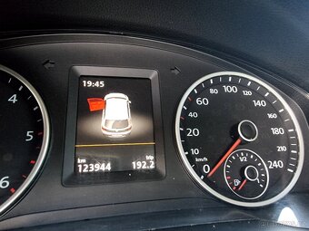 Tiguan R-Line 2.0tdi 130kw 2015 DSG - 14