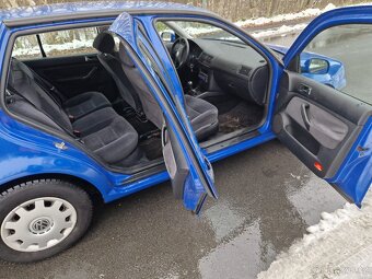 Vw GOLF 1.4 16V benzín - 14