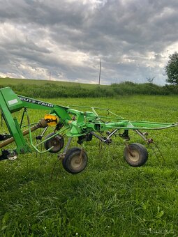 Obraceč sena Deutz Fahr KH400 -rozsah 4 metry- - 14