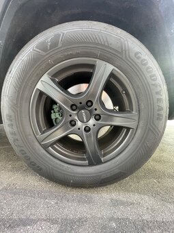 Jeep Grand Cherokee WK2 - 14