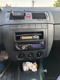 Škoda Fabia Sedan 1.2HTP 47kW - 72600km - 14