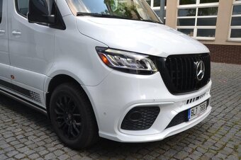 Mercedes-Benz Sprinter 319 Camper Family - 14