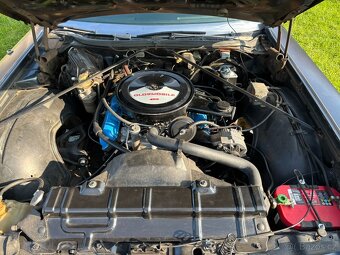 Oldsmobile Ninety-Eight Regency Coupe - 14