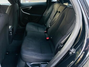 Volvo V40 1.6i BENZÍN MANUÁL 1.MAJITEL KAMERA SERVISKA - 14